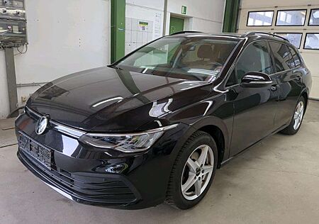 VW Golf Volkswagen VIII 1.0 eTSI Life Navi ACC LED