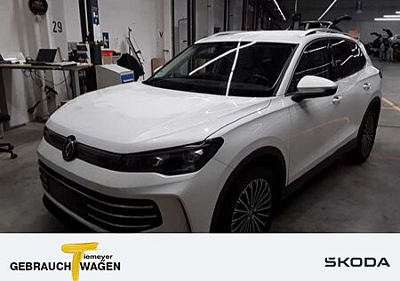 VW Tiguan Volkswagen 1.5 TSI DSG ELEGANCE NAVI AHK KAMERA HuD