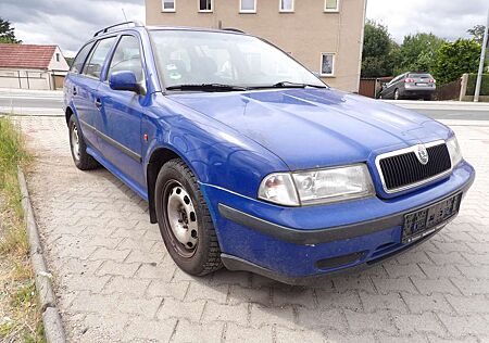 Skoda Octavia 2.0 Combi Klima AHK Radio
