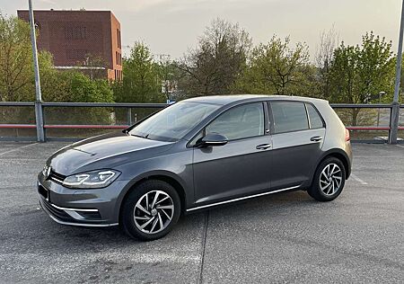VW Golf Volkswagen VII 1.0 TSI Sound LED/SHZ/APP/ACC