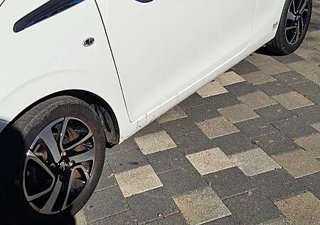 Peugeot 108 VTI 72 ETG5 Top! Allure