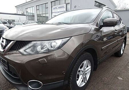 Nissan Qashqai 1.6 dCi DPF Xtronic 360°LED-NAV-PANORAMA