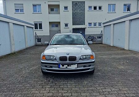 BMW 325i 325