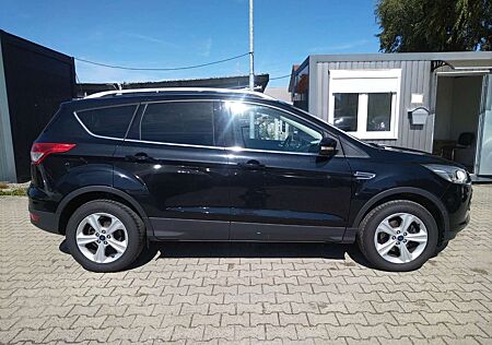 Ford Kuga 1.5 Trend+KLIMA+SHZ+PDC+AHK+TEMPOMAT