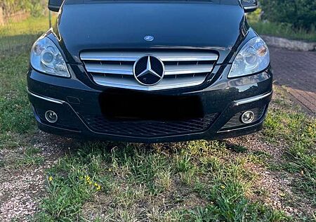 Mercedes-Benz B 200 (245.233)