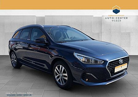 Hyundai i30 1.0 T-GDi Yes incl. Servicepaket*