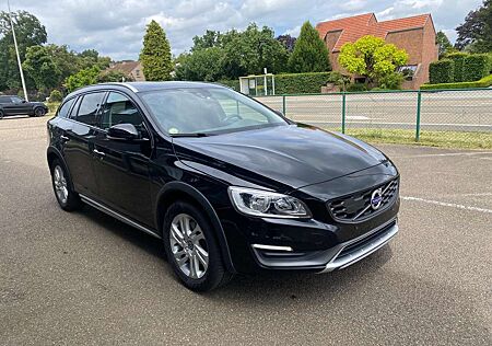 Volvo V60 CC gebraucht kaufen Volvo V60 CC V60 Cross Country Momentum