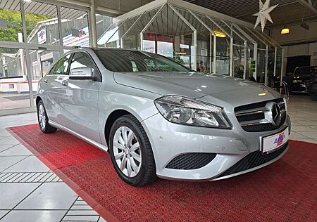 Mercedes-Benz A 200 BlueEfficiency+NAVI+AHK+KLIMA+SHZ