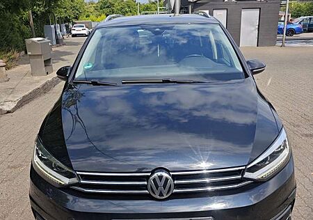 VW Touran Volkswagen 2.0 TDI SCR (BlueMotion Technology) DSG Highline