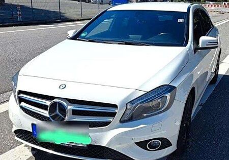 Mercedes-Benz A 180 2Style