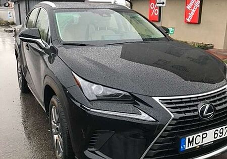 Lexus NX 300 NX 300h E-FOUR Luxury Line