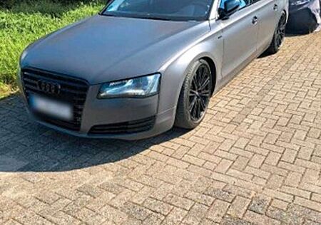 Audi A8 4.2 TDI DPF quattro tiptronic