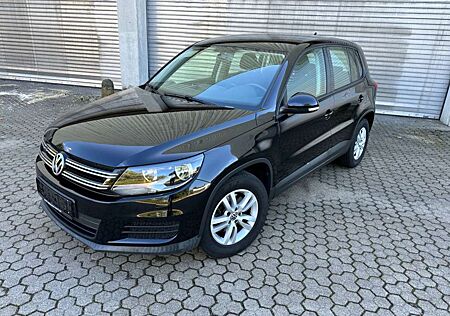 VW Tiguan Volkswagen Trend & Fun*Navi*PDC*SHZ*Tüv Bremsen neu