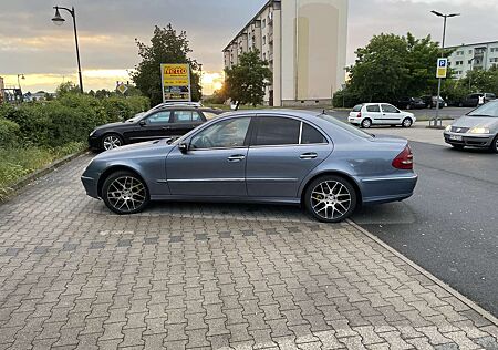 Mercedes-Benz E 220 CDI Automatik Elegance
