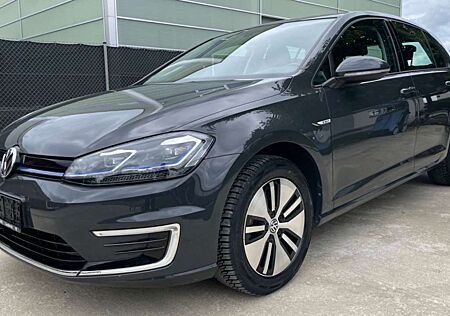 VW Golf Volkswagen *VII*Lim*e-*ACC*DAB*LED*NAVI*inkl*Batter