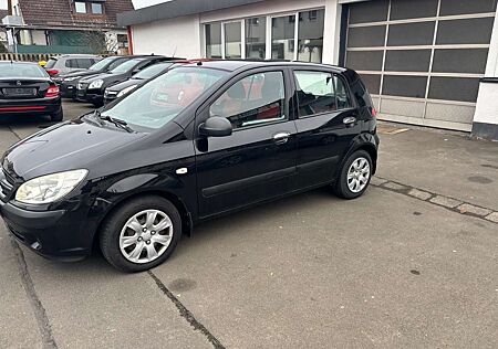 Hyundai Getz Team 08