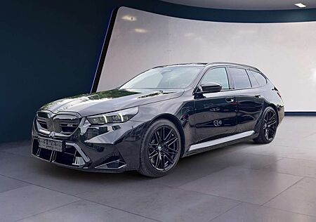 BMW M5 Touring AHK DrivAssistPRO Comfort ParkPro FFC