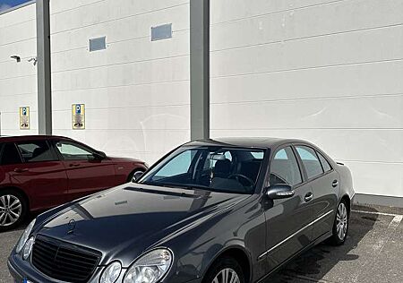 Mercedes-Benz E 200 Kompressor Automatik Avantgarde
