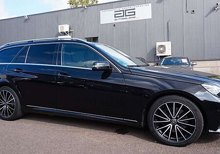 Mercedes-Benz E 300 E300 Kombi *2.Hand/Leder/Navi/LED*