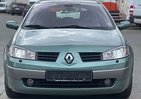 Renault Megane Lim. Luxe Privilege 1.6*PANO*XENON*TÜVNEU