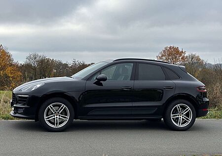 Porsche Macan PDK