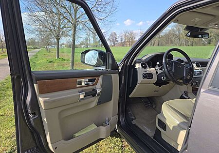 Land Rover Discovery 4 SDV6 Landmark 7-Sitzer [AT-Motor 30.000km]