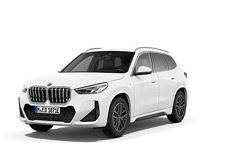 BMW iX1 xDrive30 M Sportpaket Adaptives Fahrwerk