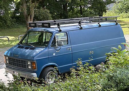 Dodge Van B 300, 5,9l, LPG, H, AHK, Markise, Camper