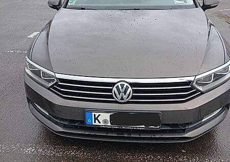 VW Passat Variant Volkswagen Trendline