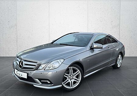 Mercedes-Benz E 250 CGI Coupe AMG-Line*Aut.*Panorama*Xenon*