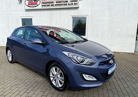 Hyundai i30 Style 1.4 T-Leder Klimaauto.Sitzh.PDC LED