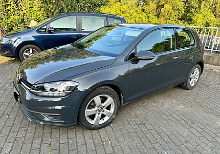 VW Golf Volkswagen 1.0 TSI (BlueMotion Technology) Comfortline