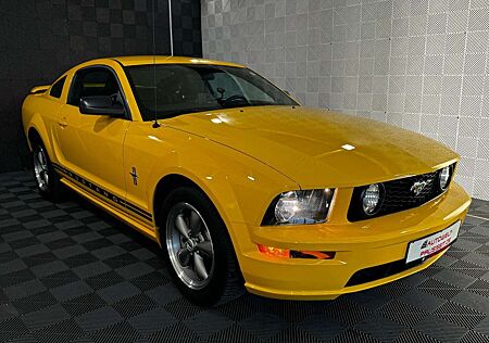 Ford Mustang GT V8 4.6L*PREMIUM*VOLLLEDER*LM 17"