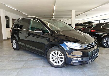 VW Touran Volkswagen 1.6 TDI SCR Highline 7-Sitzer/Navi/ACC/Alcantara