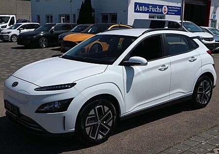 Hyundai Kona Select Elektro 64kWh Kamera PDC