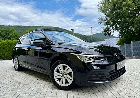 VW Golf Volkswagen VIII Variant 2.0 TDI DSG Life-Virtual-Pano