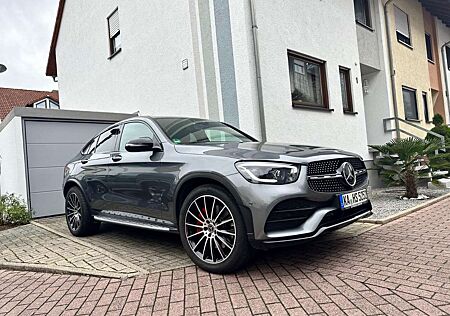 Mercedes-Benz GLC 300 AMG Line/LEDER/LED mutbi/Memorie/360/Burmes/AHK