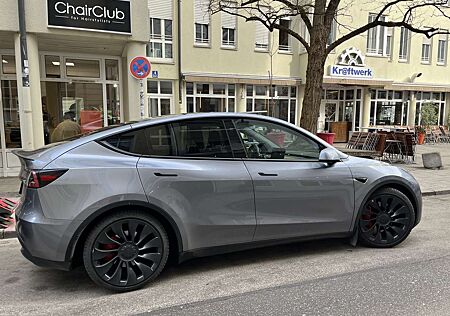 Tesla Model Y Performance Dual Motor AWD