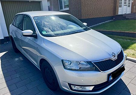 Skoda Rapid /Spaceback Edition 1,6 TDI - 4 Zylinder mit DAB CD-Radio