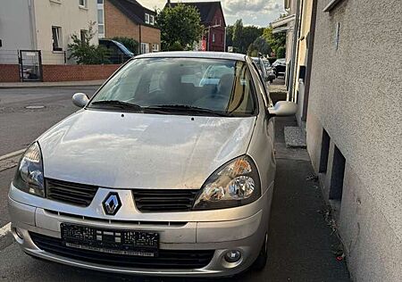 Renault Clio 1.2 16V Dynamique