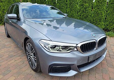 BMW 530d 530 xDrive M Sport Pano Head Up Harman