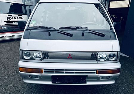 Mitsubishi L300 L 300 Bus