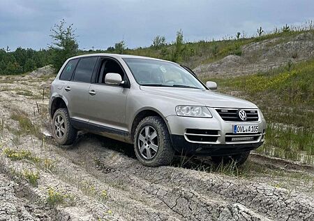 VW Touareg Volkswagen 2.5 R5 TDI Automatik