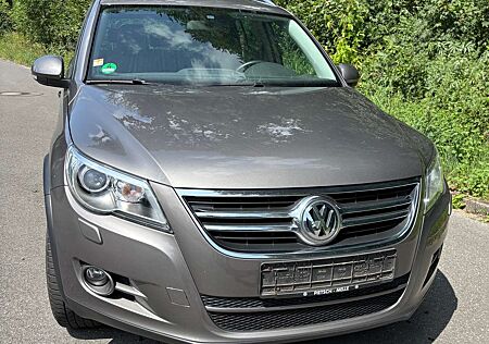 VW Tiguan Volkswagen Diesel 2.0 TDI DPF 4Motion Automatik Sport