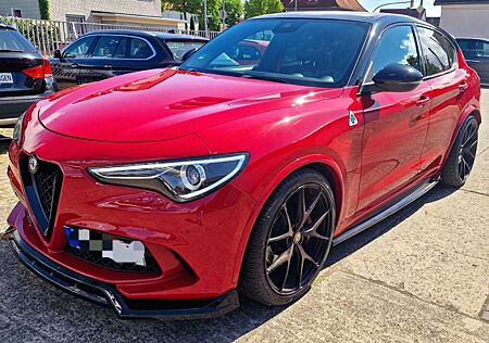 Alfa Romeo Stelvio V6 2.9 Bi-Turbo Quadrifoglio *TÜV11.26*Kamera*