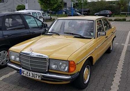 Mercedes-Benz 240 D