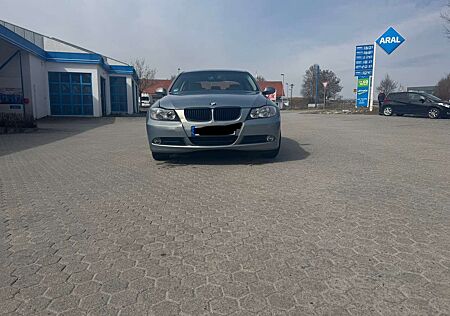 BMW 318i 318 TÜV NEU KEIN ROST 8Fach bereift