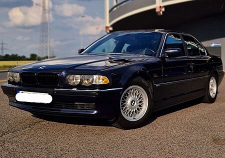 BMW 735iL 735