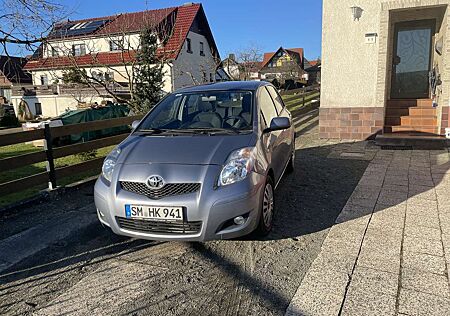 Toyota Yaris Life