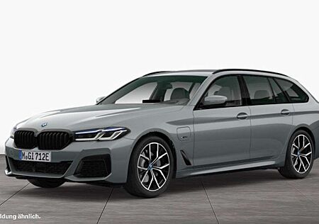 BMW 530 e Touring M Sport/LivePro/CarPlay/Driving/Parking/